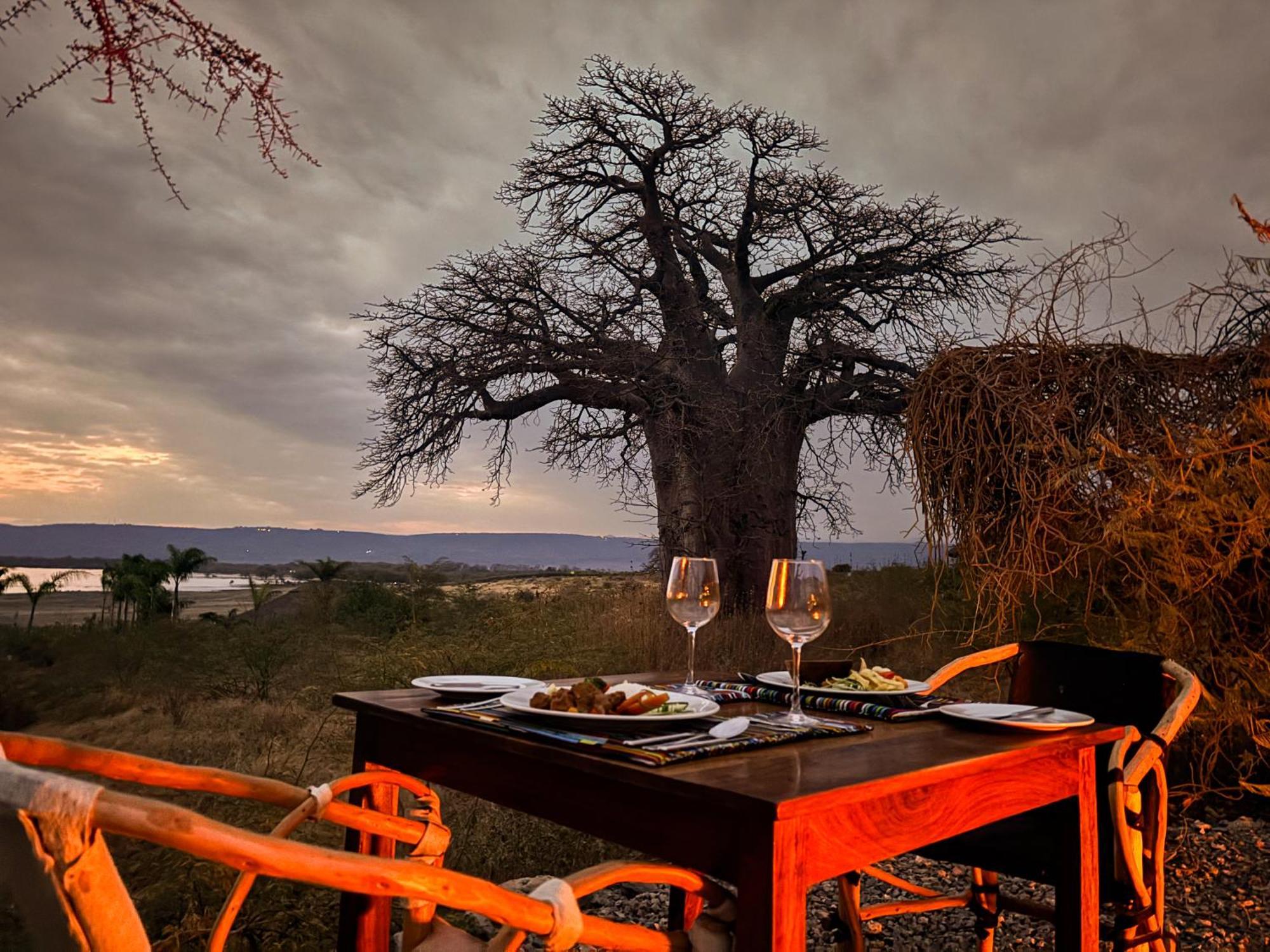 Suricata Boma Lodge Mto wa Mbu Exterior photo