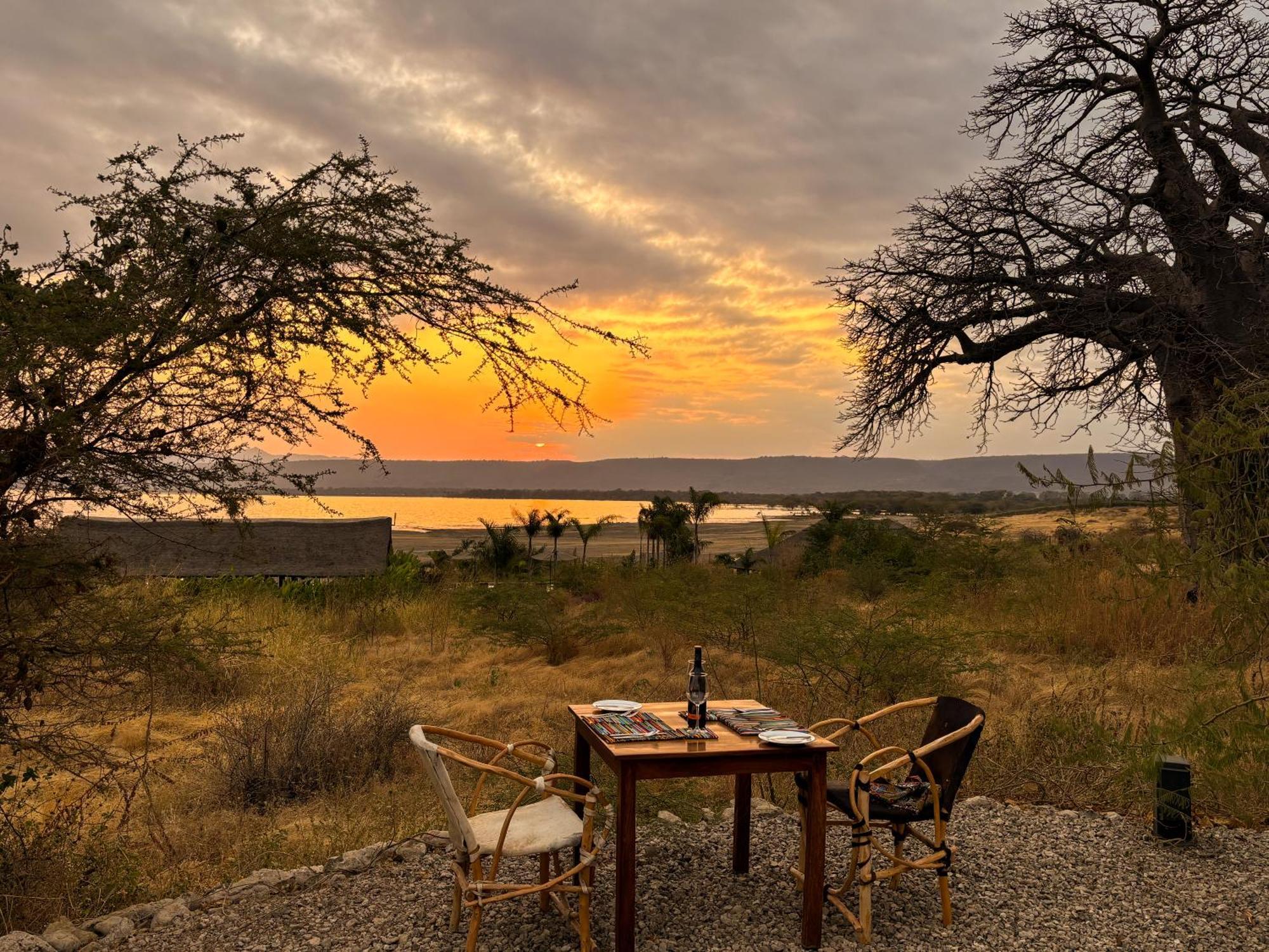 Suricata Boma Lodge Mto wa Mbu Exterior photo